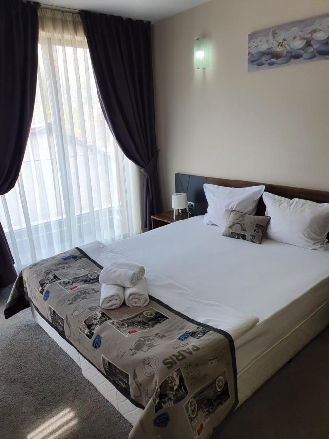 Family Hotel Novel City Μπουργκάς Εξωτερικό φωτογραφία