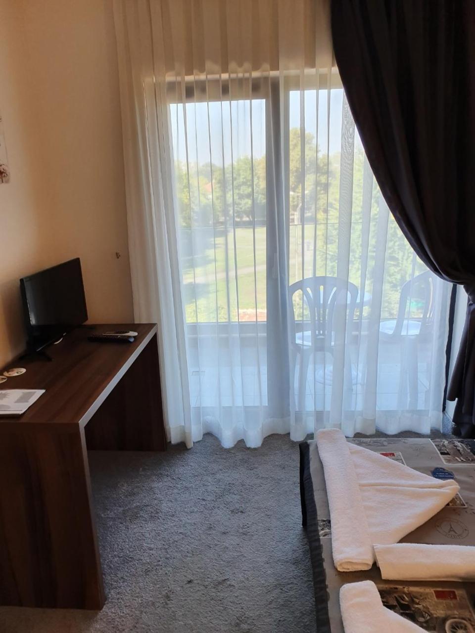 Family Hotel Novel City Μπουργκάς Δωμάτιο φωτογραφία
