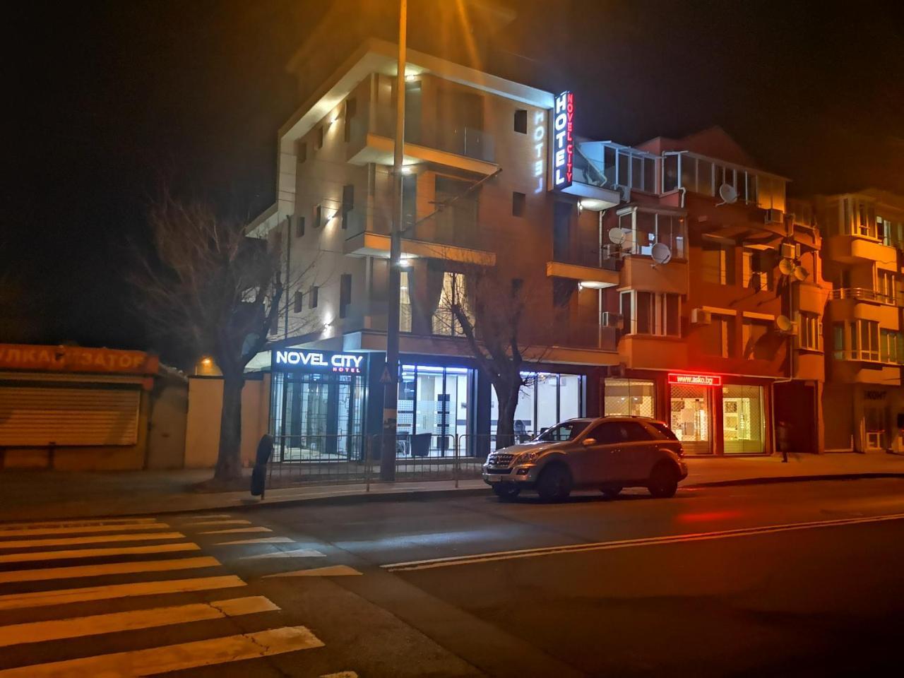 Family Hotel Novel City Μπουργκάς Εξωτερικό φωτογραφία