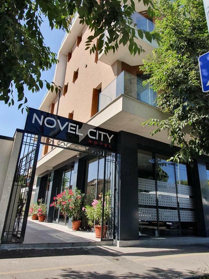 Family Hotel Novel City Μπουργκάς Εξωτερικό φωτογραφία